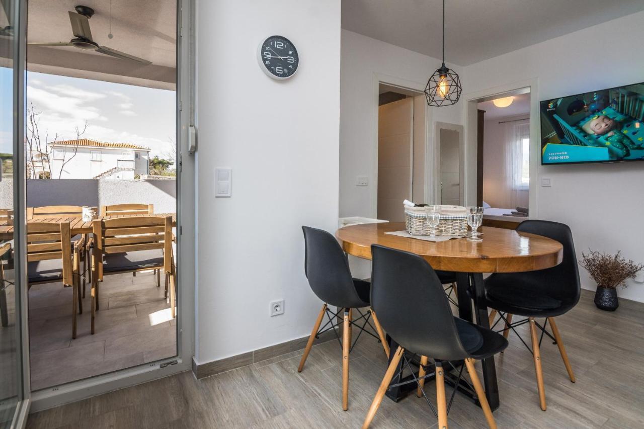 Apartments Pejakovic Vir Εξωτερικό φωτογραφία