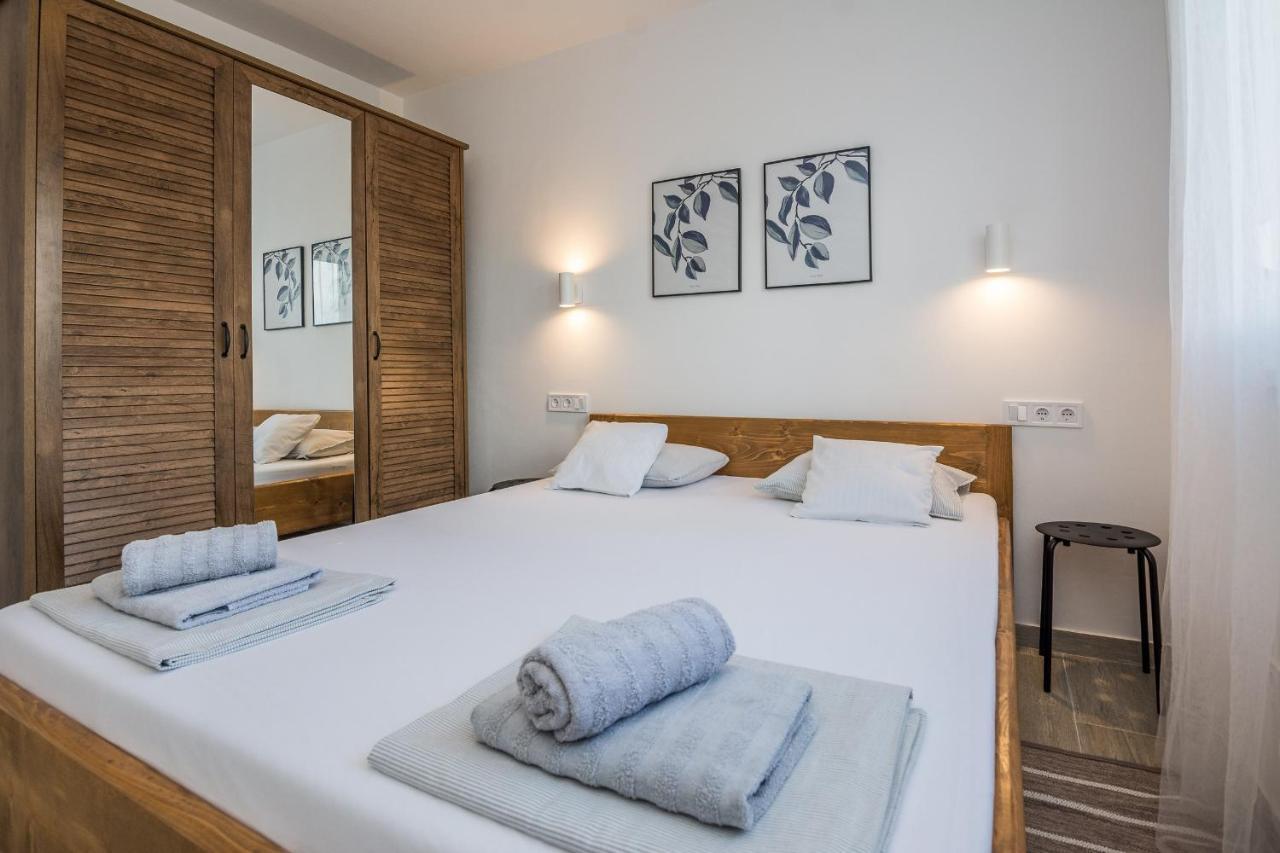 Apartments Pejakovic Vir Εξωτερικό φωτογραφία