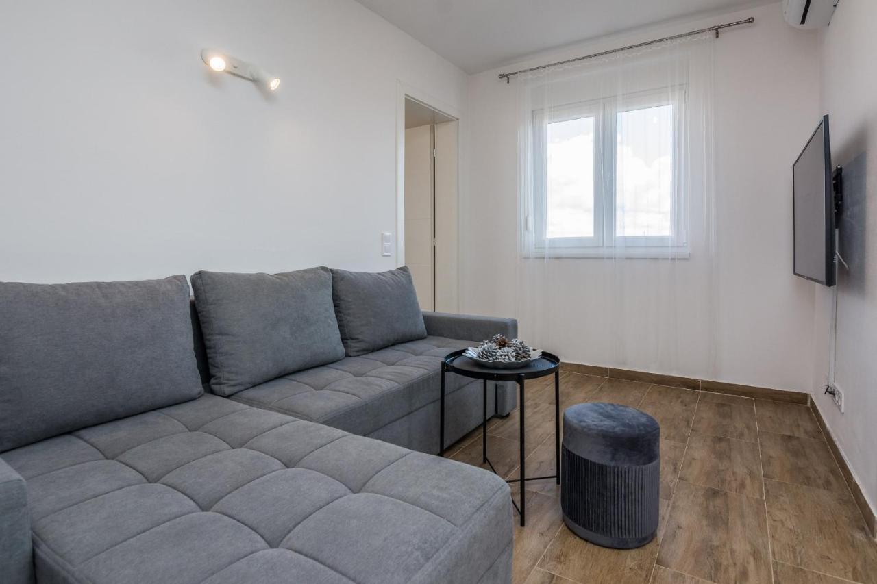 Apartments Pejakovic Vir Εξωτερικό φωτογραφία