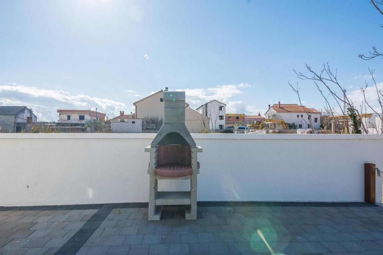 Apartments Pejakovic Vir Εξωτερικό φωτογραφία